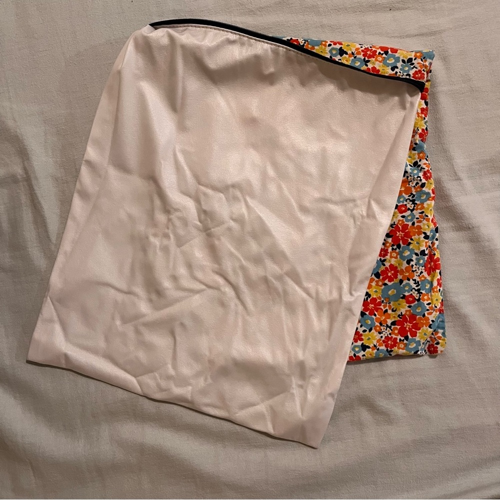 🫧 Planet Wise Wet Bag - EUC - Zipper PUL Bag For Cloth Diapering Or Swim - Picture 4 of 4